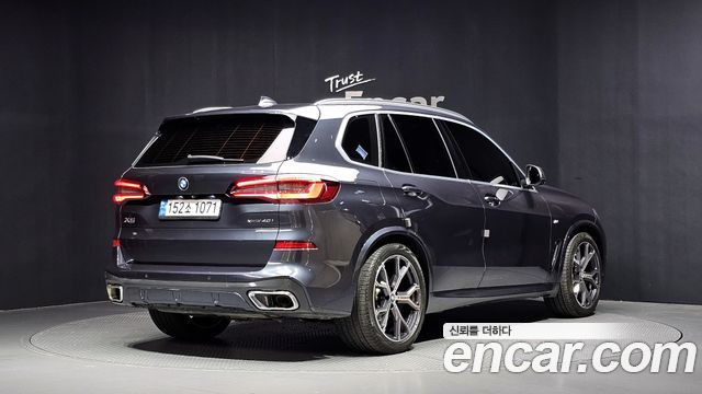 BMW X5 xDrive 40i M Sport — пробег 106 951 км — фото 2 из 5
