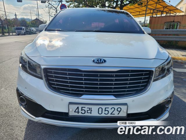 Kia Carnival 9-seater Luxury — пробег 224 000 км — фото 1 из 5