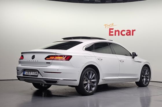 Volkswagen Arteon 2.0 TDI Presige 4Motion — пробег 80 116 км — фото 2 из 5