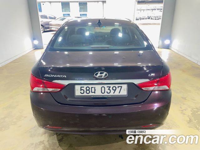 Hyundai Sonata LPI Premium — пробег 155 971 км — фото 4 из 5