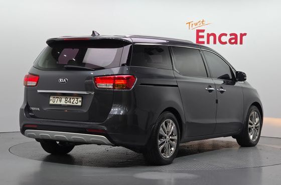 Kia Carnival 9-Seater Noblesse Special — пробег 171 124 км — фото 2 из 5