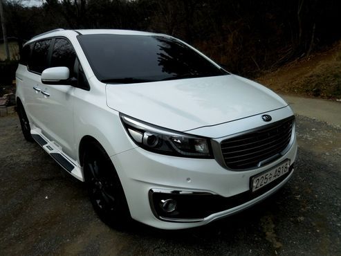 Kia Carnival 9-seater Prestige — пробег 180 952 км — фото 4 из 5