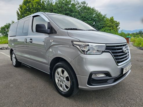 Hyundai Starex 4WD Wagon 11-Seater Modern — пробег 54 709 км — фото 1 из 5