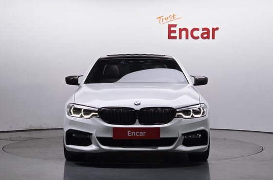BMW 5-Series 520d xDrive M Sport Package Plus — пробег 98 584 км — фото 3 из 5