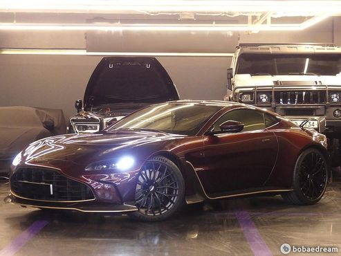 Astonmartin Vantage 5.2 V12 Final Edition — пробег 3 500 км — фото 2 из 5