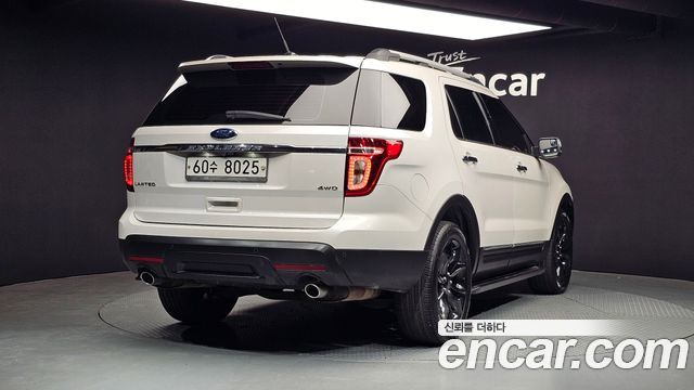 Ford Explorer 3.5 Limited 4WD 5th — пробег 123 111 км — фото 2 из 5