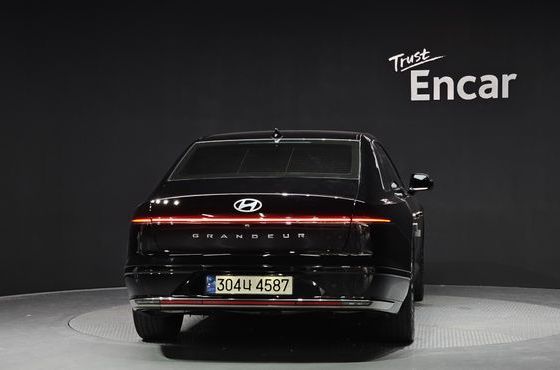 Hyundai Grandeur 2,5 Gasoline 2WD Calligraphy — пробег 40 382 км — фото 4 из 5