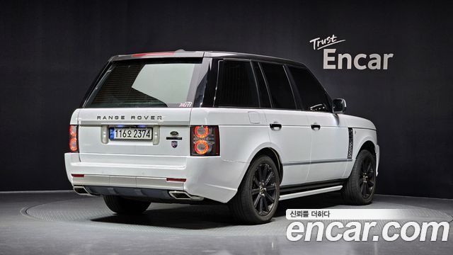 Land Rover Range Rover V8 5.0 Supercharged — пробег 121 351 км — фото 2 из 5