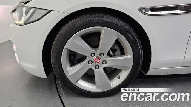Jaguar XE из Кореи Encar