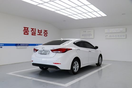 Hyundai AVANTE 1.6 GDi Smart Standard — пробег 163 837 км — фото 4 из 5