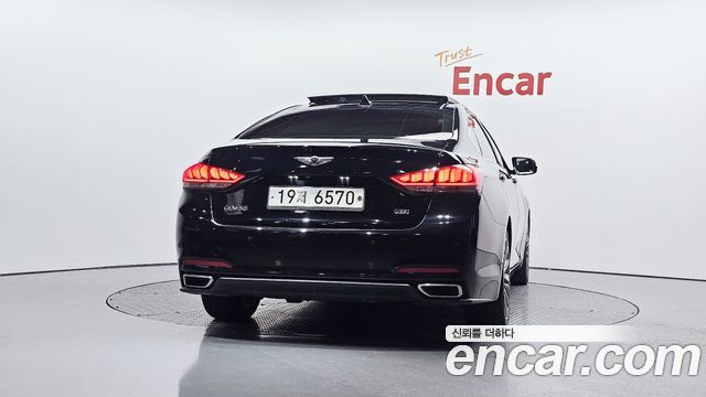 Hyundai Genesis из Кореи Encar