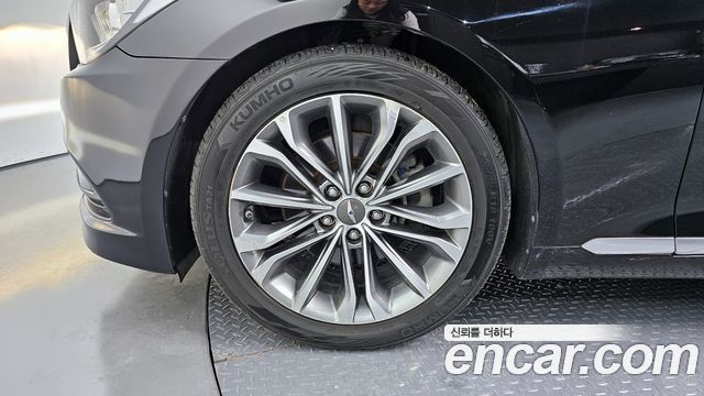 Hyundai Genesis из Кореи Encar