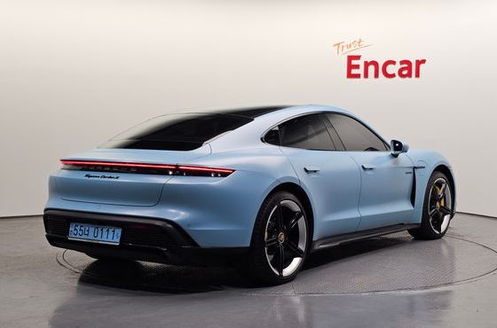 Porsche Taycan Turbo S — пробег 38 227 км — фото 2 из 5