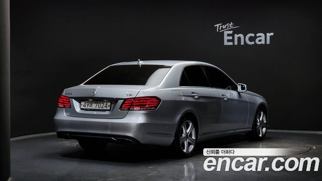 Mercedes-Benz E-Class E220 CDI Avantgarde — пробег 159 932 км — фото 2 из 5