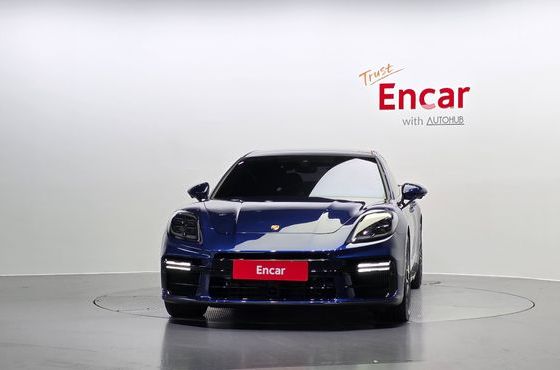 Porsche Panamera 4.0 GTS — пробег 1 932 км — фото 3 из 5