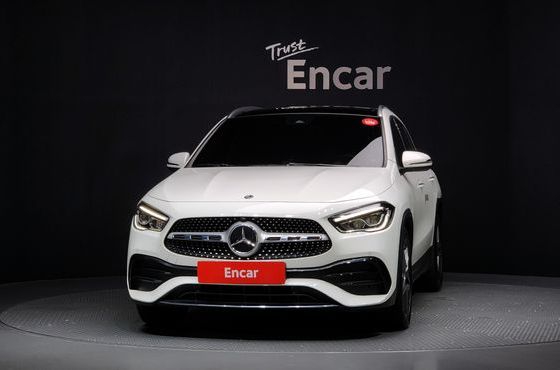 Mercedes-Benz GLA-Class GLA250 4MATIC — пробег 96 576 км — фото 3 из 5