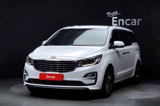Kia Carnival 11-Seater Prestige — пробег 50 424 км — фото 1 из 5