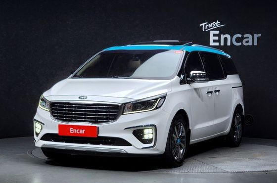 Kia Carnival Gasoline 9-Seater Noblesse Special — пробег 65 732 км — фото 1 из 5
