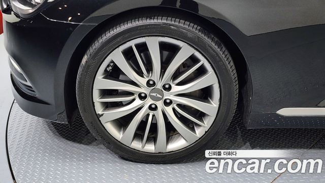 Hyundai Genesis из Кореи Encar