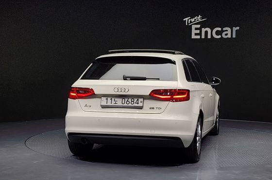 Audi A3 25 TDI Dynamic Sportback 8V — пробег 79 380 км — фото 4 из 5