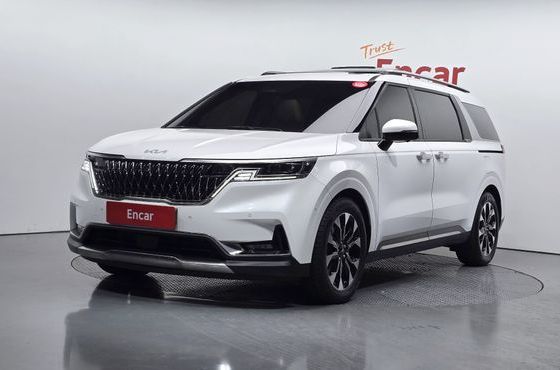 Kia Carnival 9-Seater Signature — пробег 17 277 км — фото 1 из 5