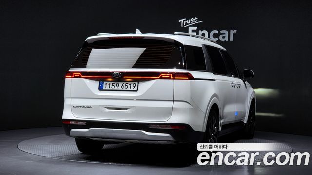 Kia Carnival из Кореи Encar