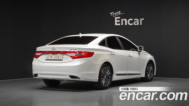 Hyundai Grandeur HG300 Premium — пробег 215 660 км — фото 2 из 5