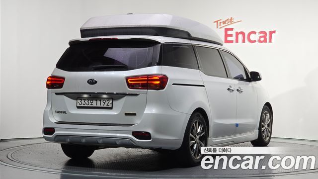 Kia Carnival из Кореи Encar