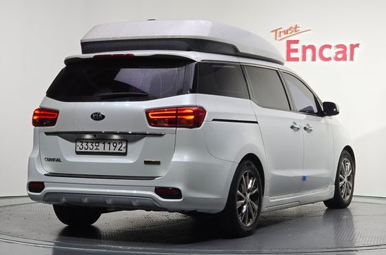 Kia Carnival 7-Seater Hi-Limousine President — пробег 128 187 км — фото 2 из 5