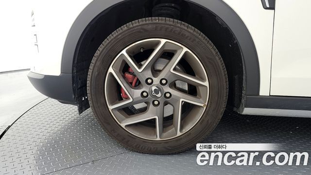 Ssangyong TIBOLI из Кореи Encar