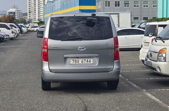 Hyundai Starex Wagon 11-Seater Smart — пробег 101 342 км — фото 5 из 5