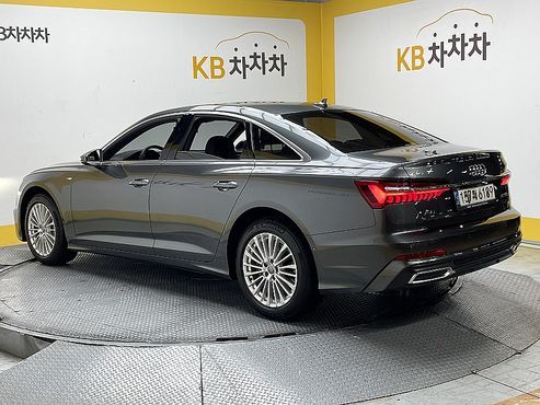 Audi A6 45 TFSI Premium — пробег 88 778 км — фото 2 из 5
