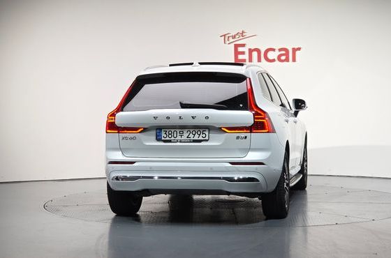 Volvo XC60 B5 Inscription — пробег 45 810 км — фото 4 из 5