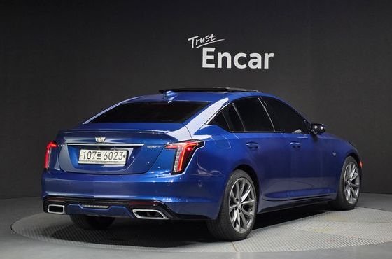 Cadillac CT5 2.0 Sport — пробег 75 757 км — фото 2 из 5