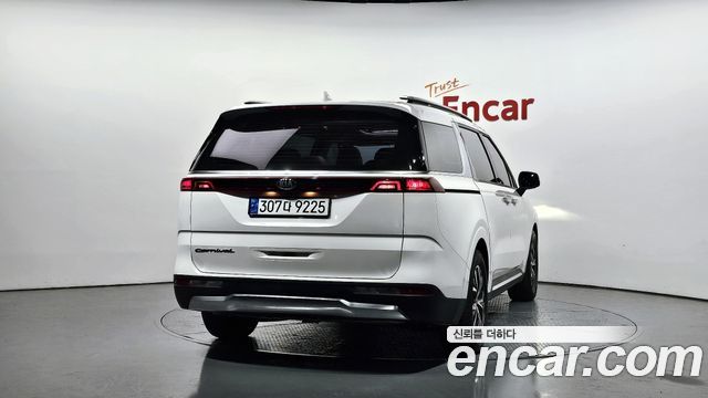 Kia Carnival из Кореи Encar