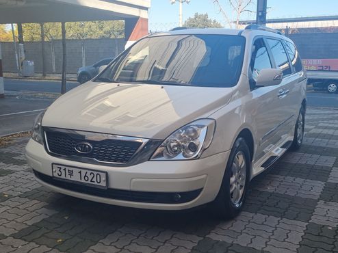Kia Carnival New Carnival Limousine GLX — пробег 158 608 км — фото 1 из 5