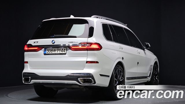 BMW X7 xDrive 40d M Sport 6STR — пробег 60 832 км — фото 2 из 5