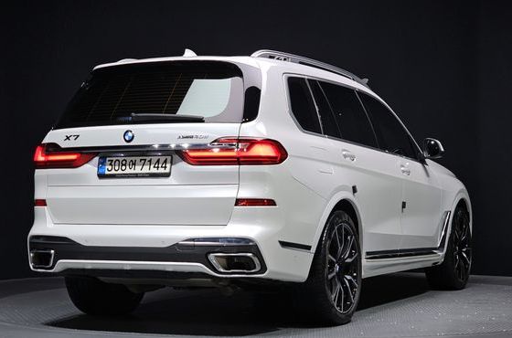BMW X7 xDrive 40d M Sport 6STR — пробег 60 832 км — фото 2 из 5
