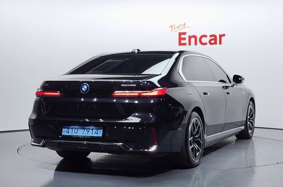 BMW i7 eDrive 50 M Sport — пробег 26 154 км — фото 2 из 5