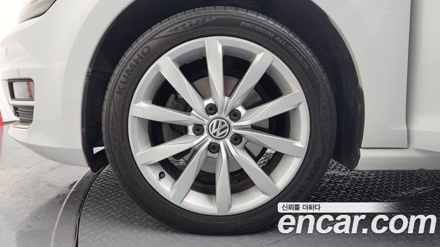 Volkswagen Golf из Кореи Encar