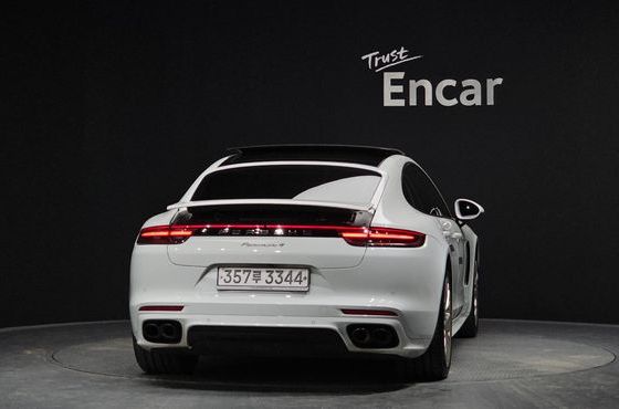 Porsche Panamera 3.0 AWD — пробег 63 605 км — фото 4 из 5