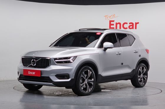 Volvo XC40 T4 Inscription — пробег 17 452 км — фото 1 из 5