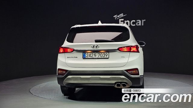 Hyundai Santafe Diesel 2,0 4WD Premium — пробег 180 002 км — фото 4 из 5
