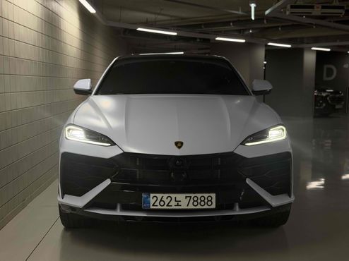 Lamborghini Urus 4.0 V8 SE — пробег 76 км — фото 1 из 5