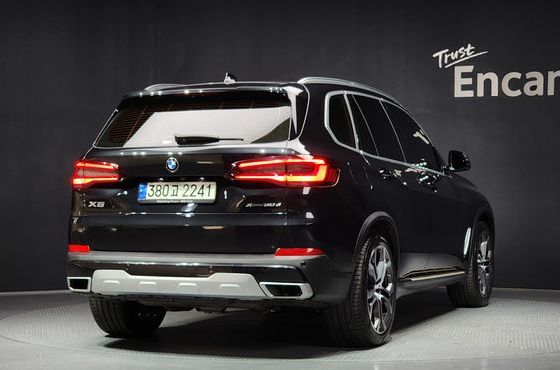 BMW X5 xDrive 30d xLine — пробег 9 270 км — фото 2 из 5