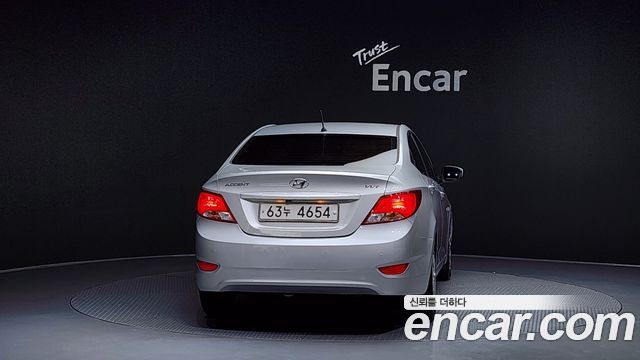 Hyundai Accent 1.4 VVT Smart — пробег 76 462 км — фото 4 из 5