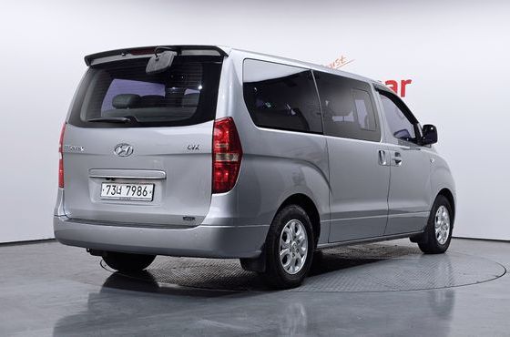 Hyundai Starex 12-Seater Wagon CVX Premium — пробег 148 252 км — фото 2 из 5