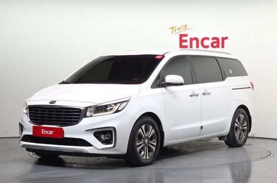 Kia Carnival 9-Seater Luxury — пробег 144 440 км — фото 1 из 5