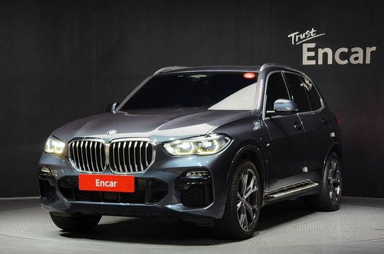 BMW X5 xDrive 45e M Sport — пробег 128 236 км — фото 1 из 5