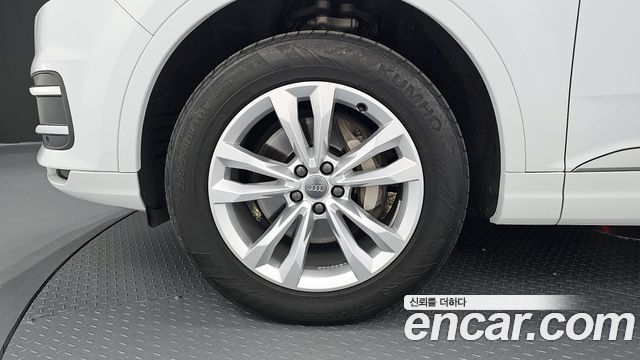 Audi Q7 из Кореи Encar